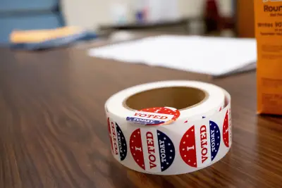 Democrats release tax returns in NJ governor race while Republicans hold back