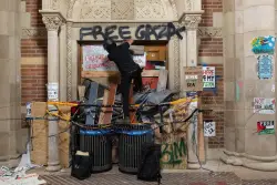 Few among hundreds of campus protesters in L.A. facing charges, reigniting debate